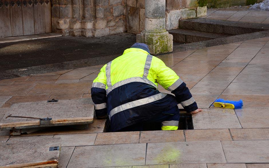 déboucheur wc à pompe Chambourcy
